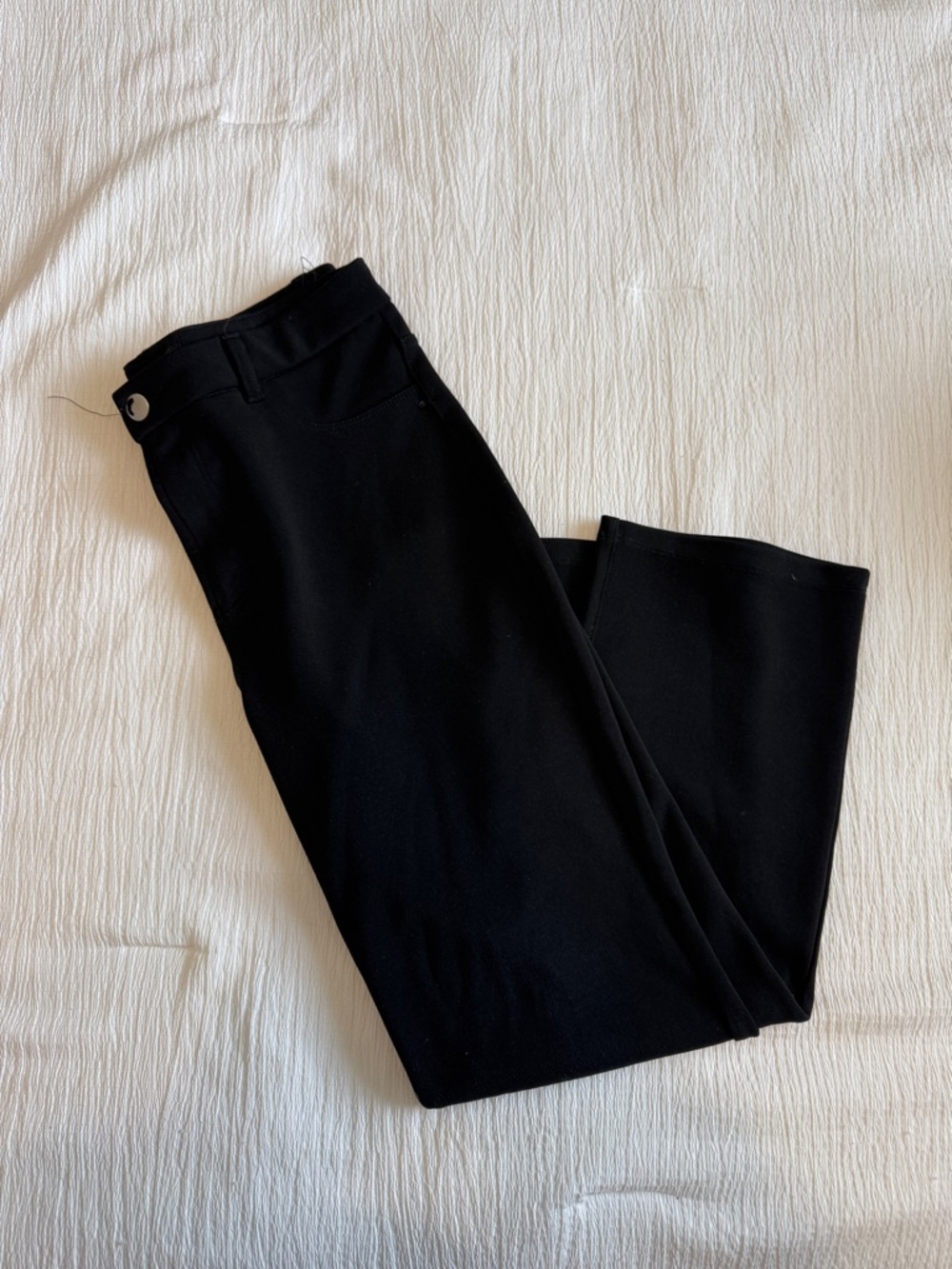 Black Women's Straight Capri Pants